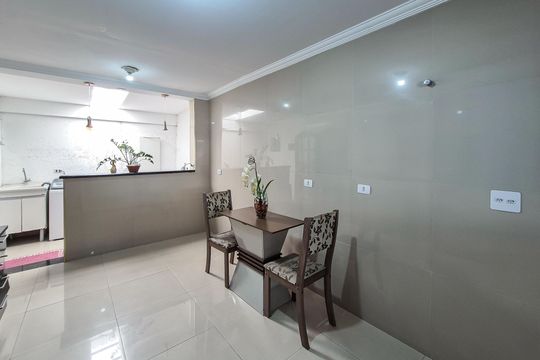 Cozinha de casa à venda com 2 quartos, 200m² em Jardim Andrea Demarchi, São Bernardo do Campo