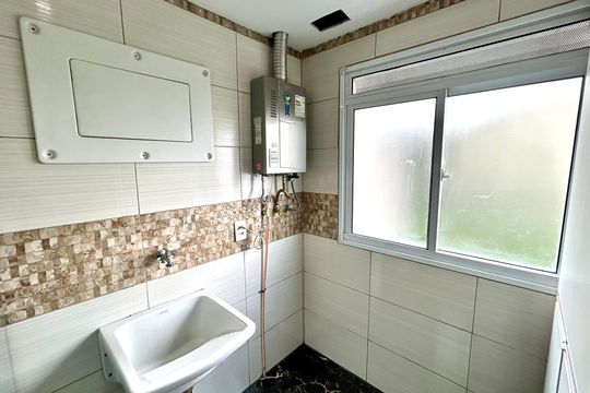 Área de Serviço de apartamento para alugar com 2 quartos, 58m² em Jardim Flor da Montanha, Guarulhos