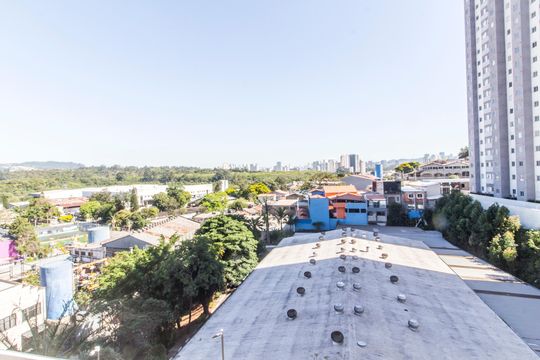 Vista do Quarto 1 de apartamento para alugar com 2 quartos, 40m² em Vila Sul Americana, Carapicuíba