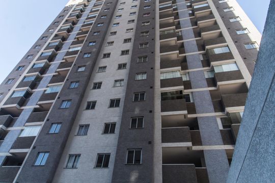 Fachada de apartamento para alugar com 2 quartos, 40m² em Vila Sul Americana, Carapicuíba
