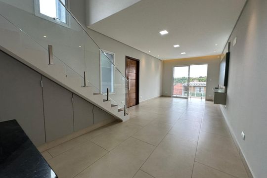 Sala de casa para alugar com 3 quartos, 220m² em Jardim Audir, Barueri