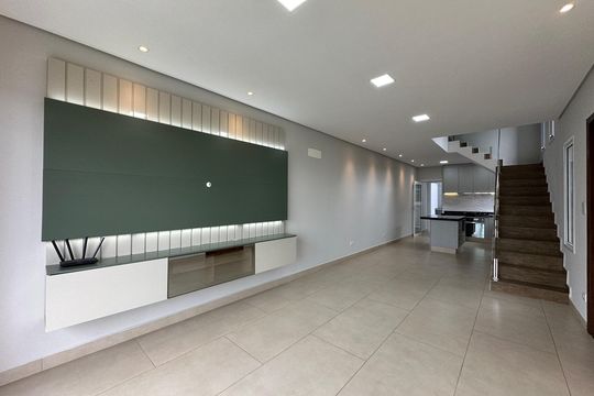 Casa para alugar com 3 quartos, 220m² em Jardim Audir, Barueri