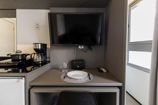 Cozinha  de apartamento à venda com 1 quarto, 18m² em Jardim Paulista, São Paulo