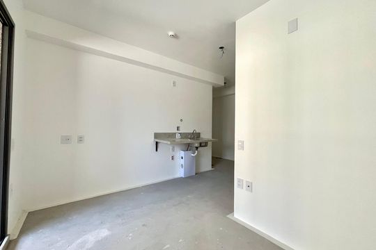 Sala/Quarto de kitnet/studio à venda com 1 quarto, 29m² em Vila Santa Catarina, São Paulo
