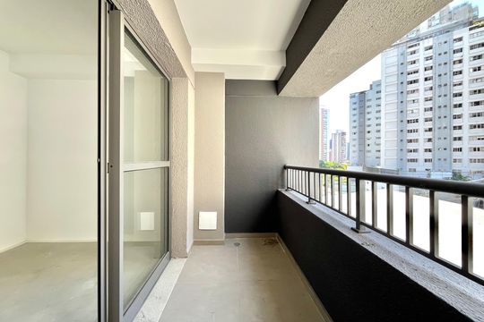 Varanda de kitnet/studio à venda com 1 quarto, 29m² em Vila Santa Catarina, São Paulo
