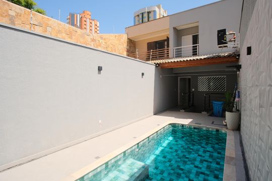 Quintal de casa à venda com 4 quartos, 320m² em Vila Gomes Cardim, São Paulo