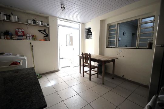 Área de Serviço de casa à venda com 4 quartos, 248m² em Vila Curuçá, Santo André