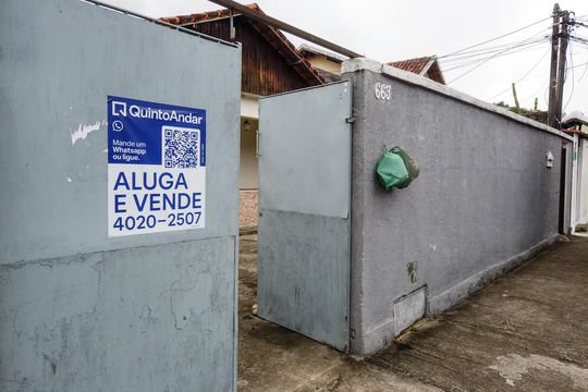 Fachada de casa à venda com 3 quartos, 190m² em Anil, Rio de Janeiro