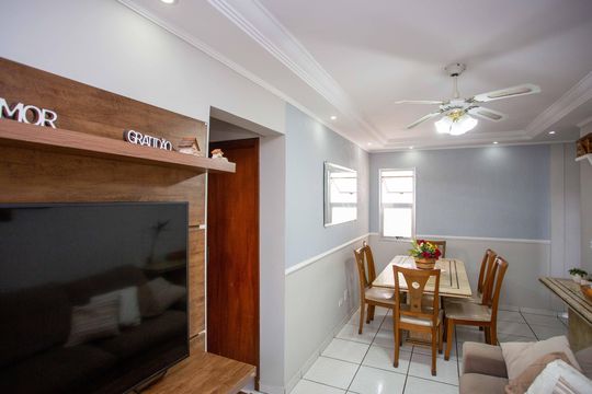 Sala de apartamento à venda com 2 quartos, 52m² em Campanário, Diadema