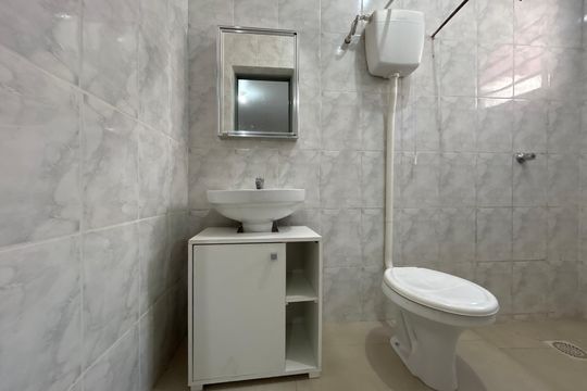 Banheiro Social de casa à venda com 3 quartos, 163m² em Primavera, Novo Hamburgo