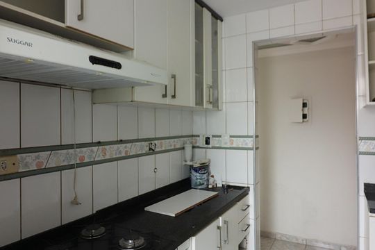 Área de Serviço de apartamento para alugar com 2 quartos, 50m² em Santa Terezinha, São Bernardo do Campo