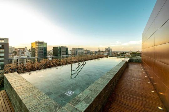 Área comum - Piscina de apartamento à venda com 1 quarto, 24m² em Auxiliadora, Porto Alegre