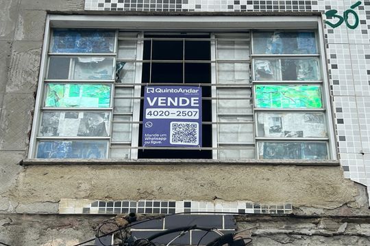 Fachada + plaquinha de casa à venda com 4 quartos, 280m² em Piedade, Rio de Janeiro