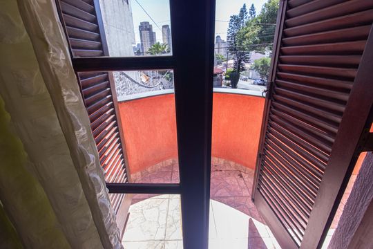 Varanda de casa à venda com 3 quartos, 140m² em Vila Dom Pedro I, São Paulo