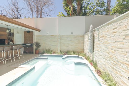 Casa de Condomínio à venda com 4 quartos, 200m² em Medeiros, Jundiaí