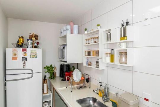 Cozinha de apartamento à venda com 2 quartos, 50m² em Irajá, Rio de Janeiro
