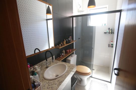 Banheiro de apartamento à venda com 2 quartos, 142m² em Buritis, Belo Horizonte