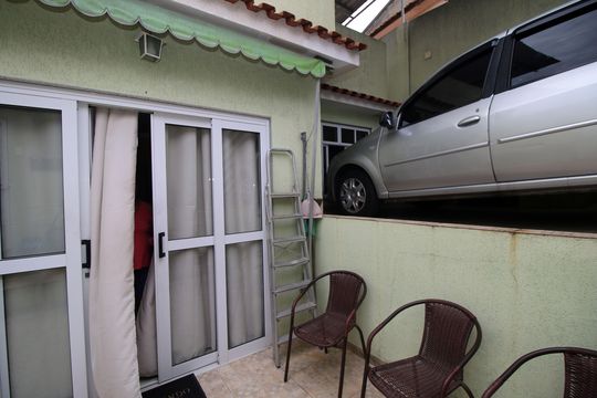 Garagem de casa à venda com 4 quartos, 400m² em Vista Alegre, Rio de Janeiro
