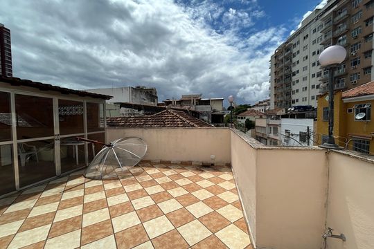 Terraço de casa à venda com 4 quartos, 145m² em Méier, Rio de Janeiro