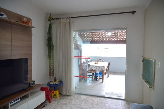 Casa à venda com 3 quartos, 160m² em Jardim Marek, Santo André