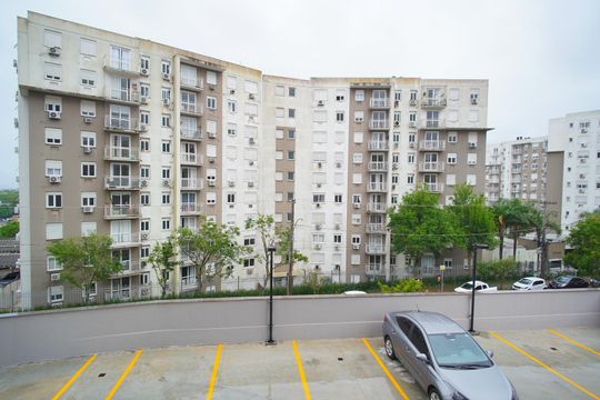 Quarto 1 - Vista de apartamento para alugar com 2 quartos, 60m² em Jardim Sabará, Porto Alegre