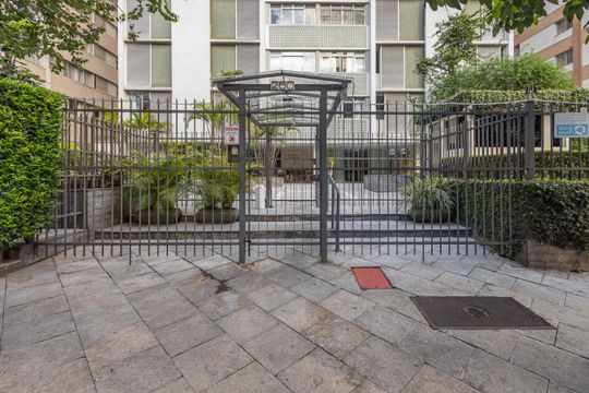 Fachada de apartamento à venda com 3 quartos, 148m² em Paraíso, São Paulo