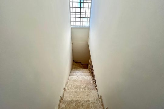 Escada de casa à venda com 3 quartos, 219m² em Planalto Paulista, São Paulo