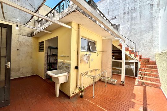 Quintal de casa à venda com 3 quartos, 219m² em Planalto Paulista, São Paulo
