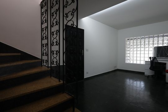 Sala de casa à venda com 3 quartos, 134m² em Jardim Monte Kemel, São Paulo