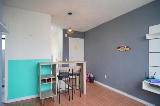 Sala de apartamento à venda com 2 quartos, 45m² em Santos Dumont, São Leopoldo