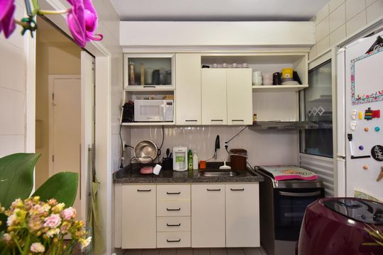 Cozinha de apartamento à venda com 3 quartos, 62m² em Vila Andrade, São Paulo