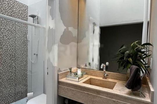 Casa à venda com 4 quartos, 298m² em Swiss Park, Campinas