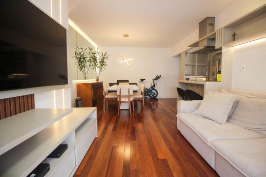 Apartamento à venda com 2 quartos, 83m² em Jardim Leonor, São Paulo