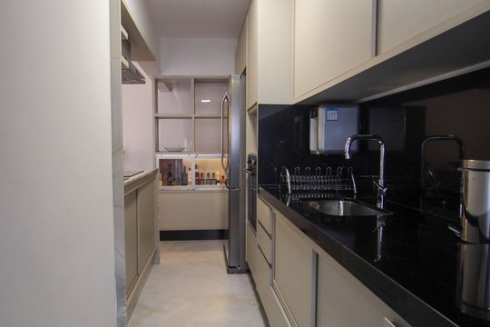 Cozinha de apartamento à venda com 2 quartos, 83m² em Jardim Leonor, São Paulo