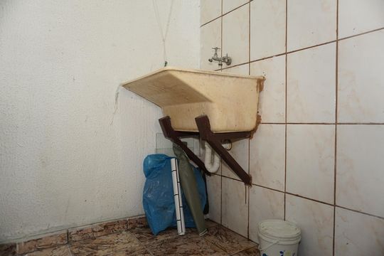 Lavanderia de apartamento para alugar com 2 quartos, 57m² em Parque Jane, Embu das Artes