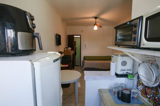 Cozinha de kitnet/studio para alugar com 1 quarto, 30m² em Vilamar, Praia Grande