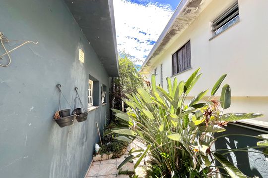 Área externa de casa à venda com 5 quartos, 300m² em Parque Jabaquara, São Paulo