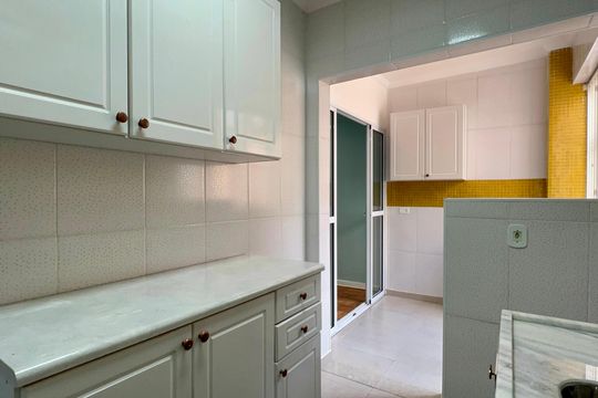Cozinha de apartamento para alugar com 2 quartos, 75m² em Pinheiros, São Paulo