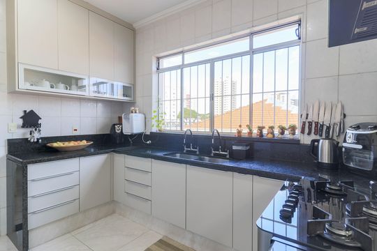 Cozinha de casa à venda com 3 quartos, 250m² em Brooklin, São Paulo