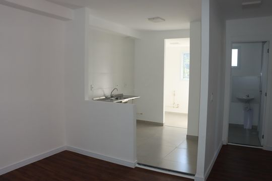 Sala de apartamento para alugar com 2 quartos, 52m² em Jardim de Lourdes, Embu das Artes