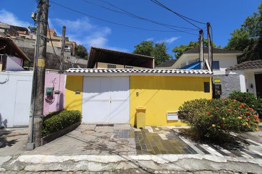 Fachada de casa de condomínio à venda com 2 quartos, 260m² em Freguesia (jacarepaguá), Rio de Janeiro