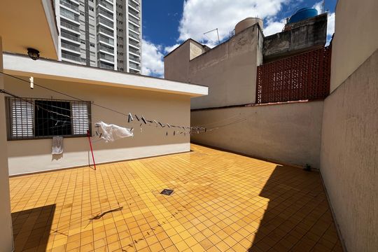 Quintal de casa à venda com 3 quartos, 225m² em Vila Ester (zona Norte), São Paulo