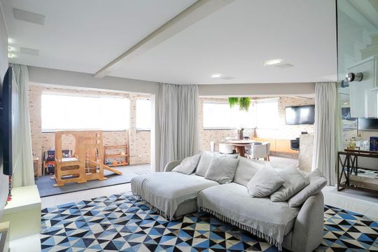 Apartamento para alugar com 3 quartos, 180m² em Vila Mussoline, São Bernardo do Campo