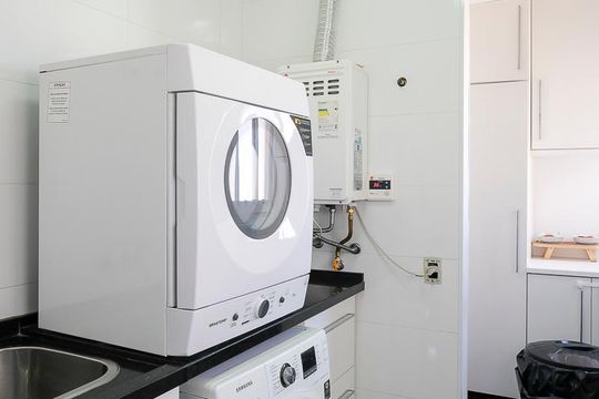 Área de serviço de apartamento para alugar com 3 quartos, 180m² em Vila Mussoline, São Bernardo do Campo