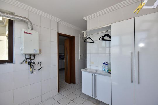 Área de Serviço de apartamento à venda com 4 quartos, 330m² em Portal do Morumbi, São Paulo