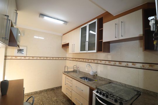 Cozinha de casa de condomínio à venda com 3 quartos, 87m² em Vila Metalúrgica, Santo André