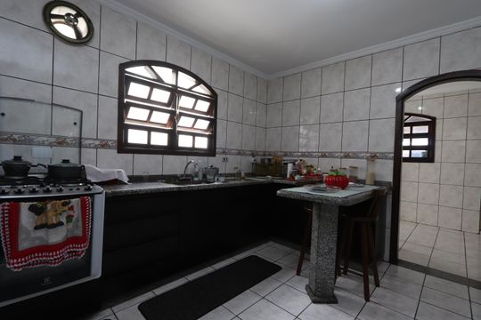 Cozinha de casa para alugar com 3 quartos, 209m² em Vila Alpina, São Paulo