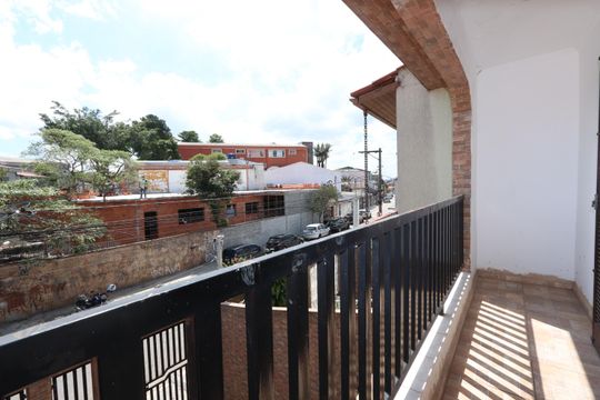 Sacada do Quarto 2 de casa para alugar com 3 quartos, 209m² em Vila Alpina, São Paulo
