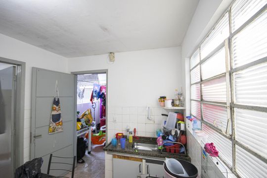 Cozinha 2 de casa à venda com 2 quartos, 200m² em Vila Paulistana, São Paulo