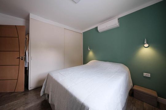 Suíte de casa à venda com 4 quartos, 198m² em Vila Rio Branco, São Paulo